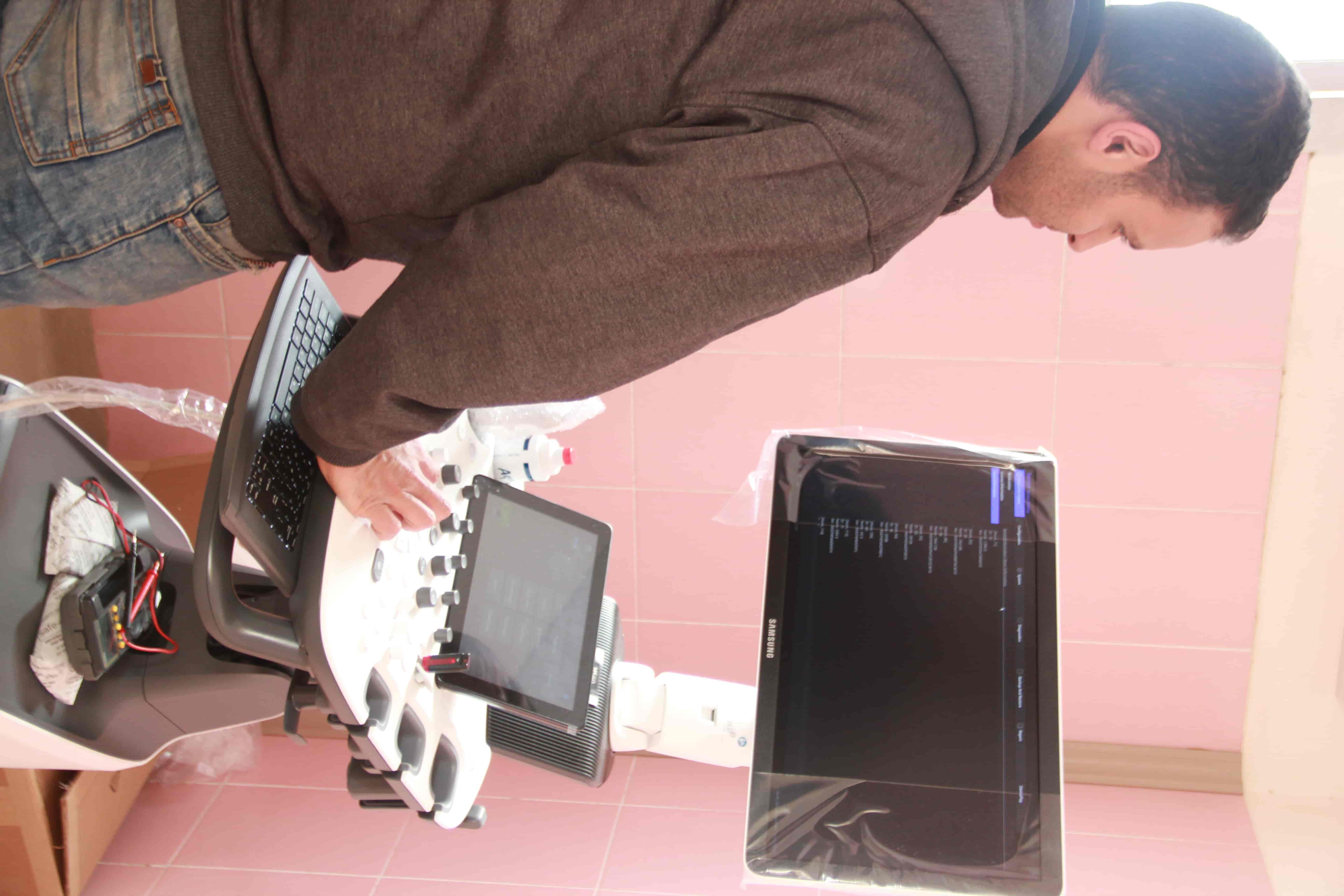 Cooperation between El-Kasr El- 11 Aini and Youssef Allam Group a new high-end machine Samsung HS60